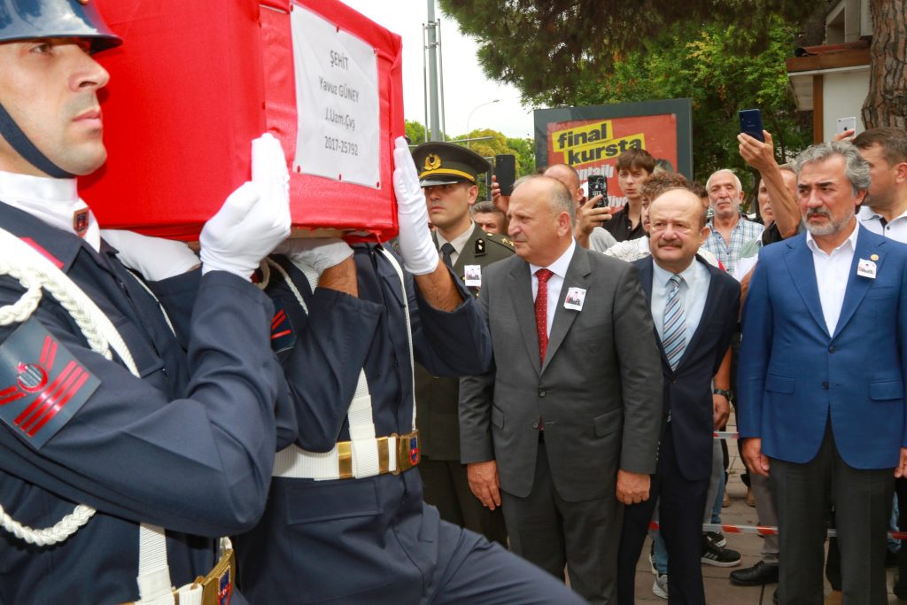 Şehidimizi Son Yolculuğuna Uğurladık s1