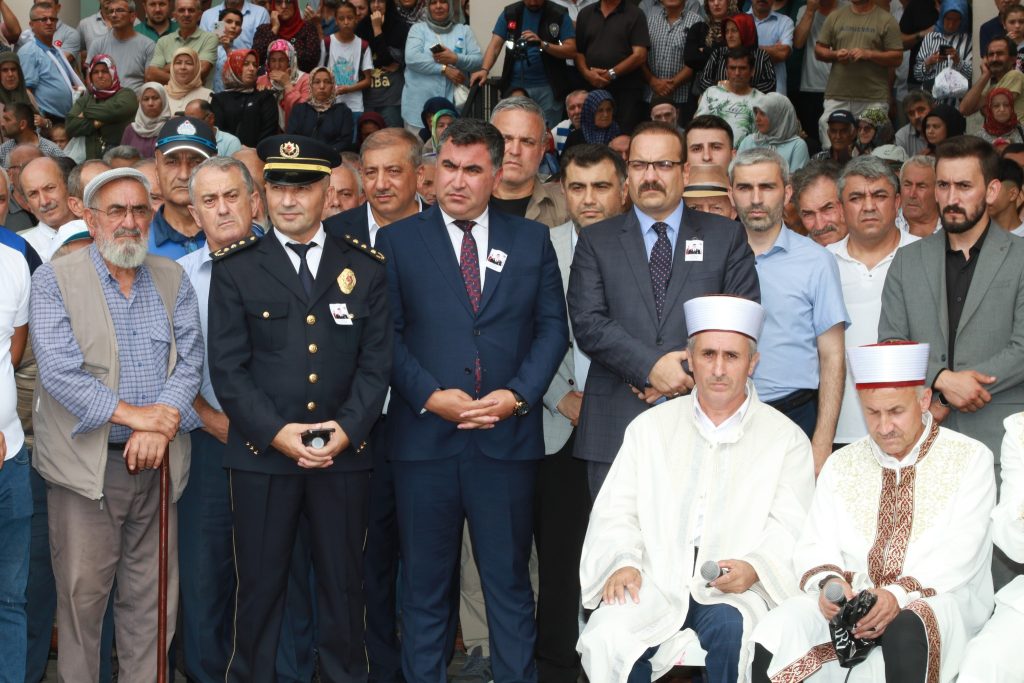 Şehidimizi Son Yolculuğuna Uğurladık s5
