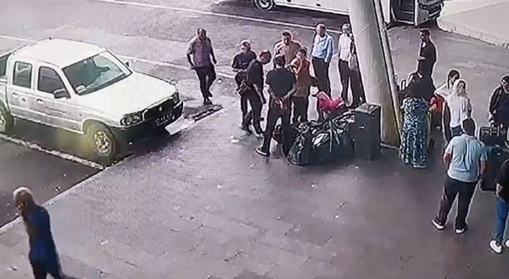 OBB ZABITASINDAN KAÇAK ET OPERASYONU OTOBÜS TERMİNALİNDE 300 KİLO KAÇAK