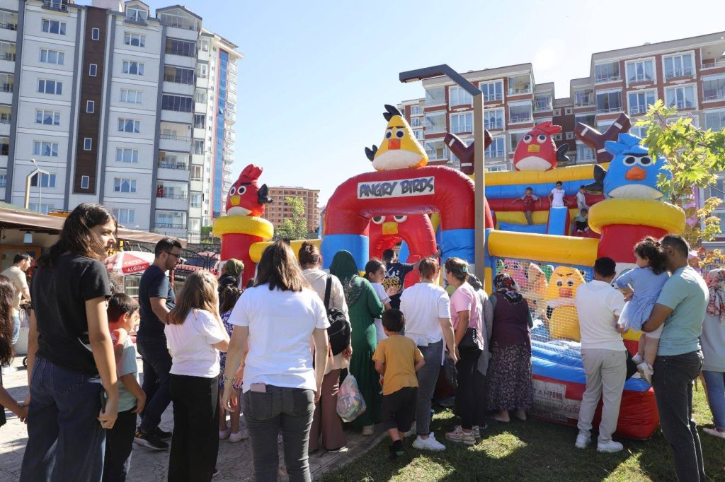 BUGÜN ÇOCUKLAR ERGUVAN PARK’A KOŞTU C