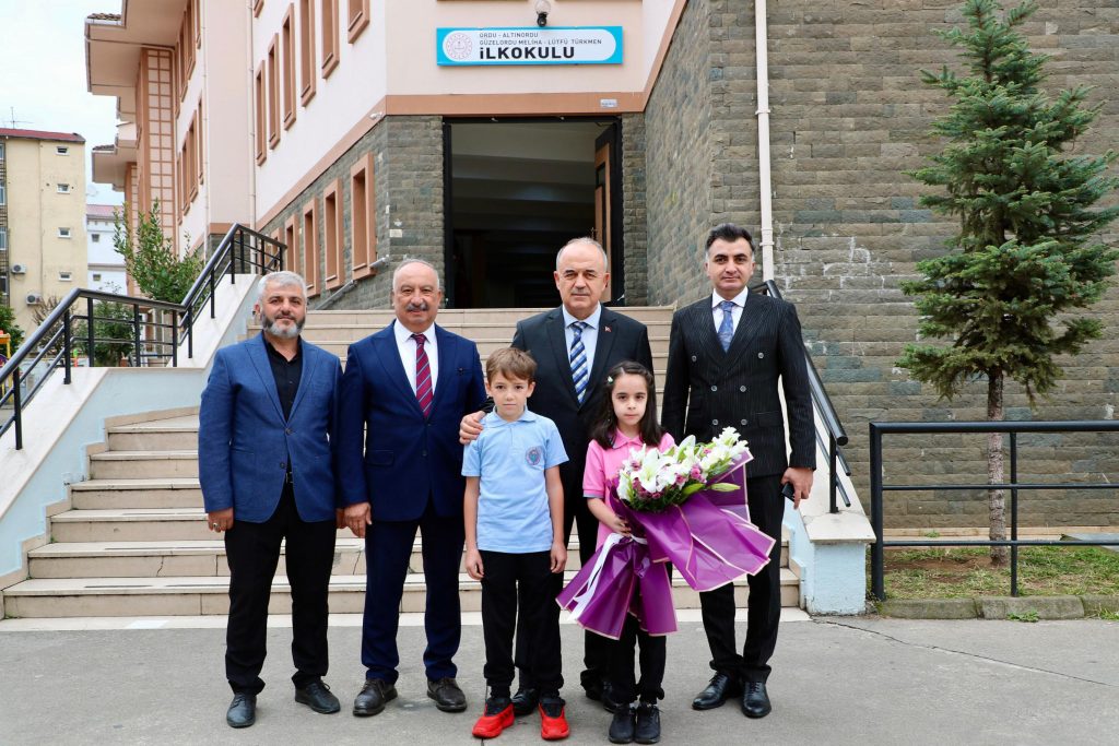 Vali Erol, Güzelordu Meliha-Lütfü Türkmen İlkokulu’nu Ziyaret Etti IMG 20241014 WA0078