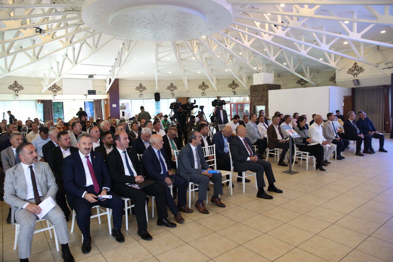 ÜNYE’YE 2,3 MİLYAR LİRALIK YATIRIM Ordu Büyükşehir Belediyesinin, geride kalan
