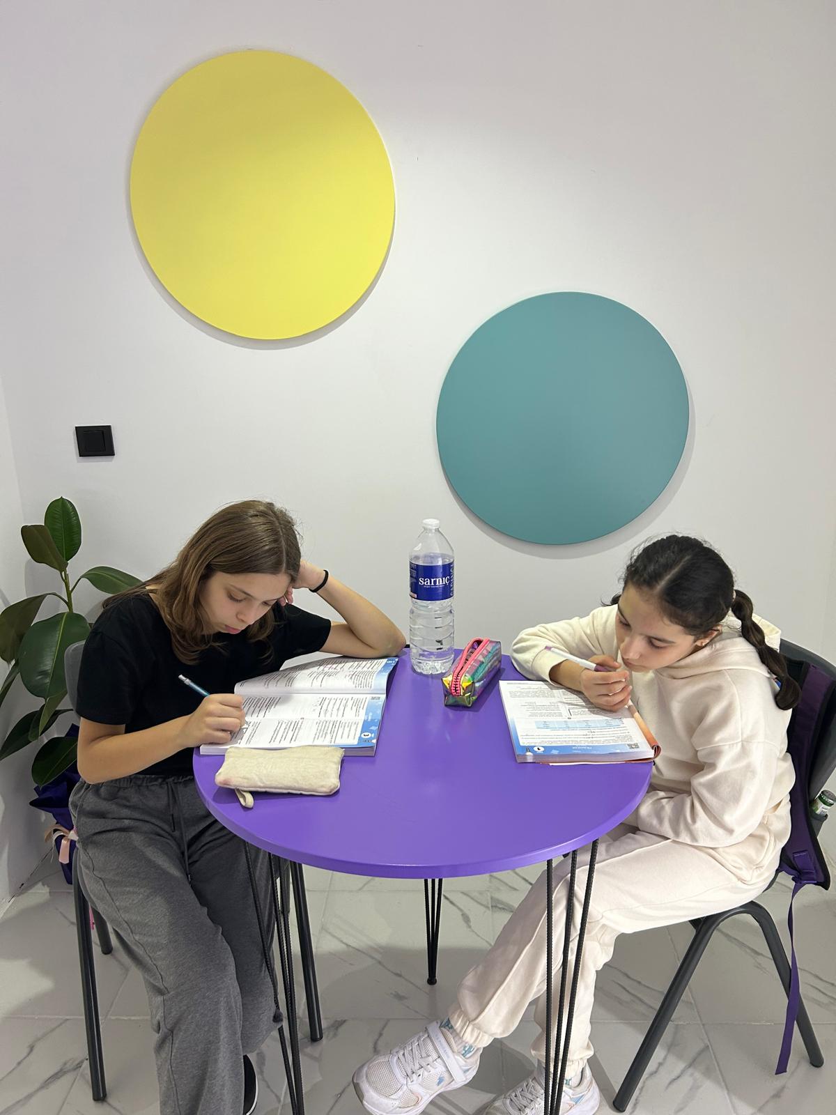 Öğrencilerinin gelişimine büyük önem veren En Pozitif Kurs Merkezi, bireysel