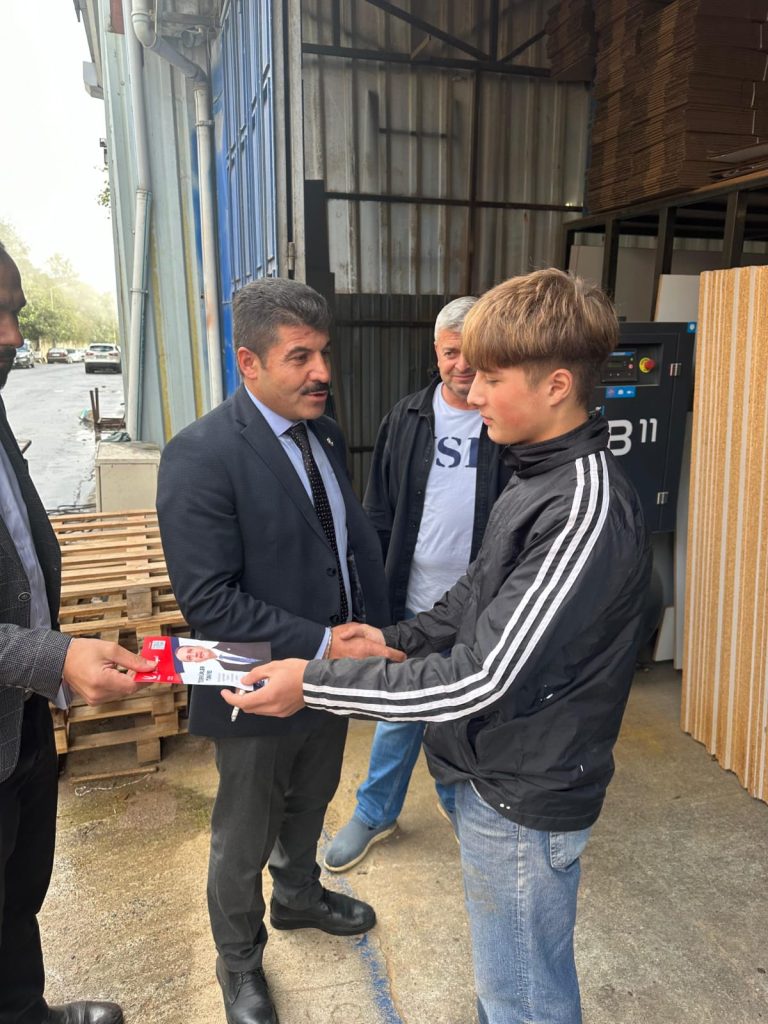 Yeniden Refah Partisi Ünye İlçe Başkanı Mehmet Üstündağ: "Esnafımızın Yanında Olmaya Devam Edeceğiz, Modern Sanayi Sözü Artık Tutulmalı" WhatsApp Image 2024 10 18 at 18.13.34