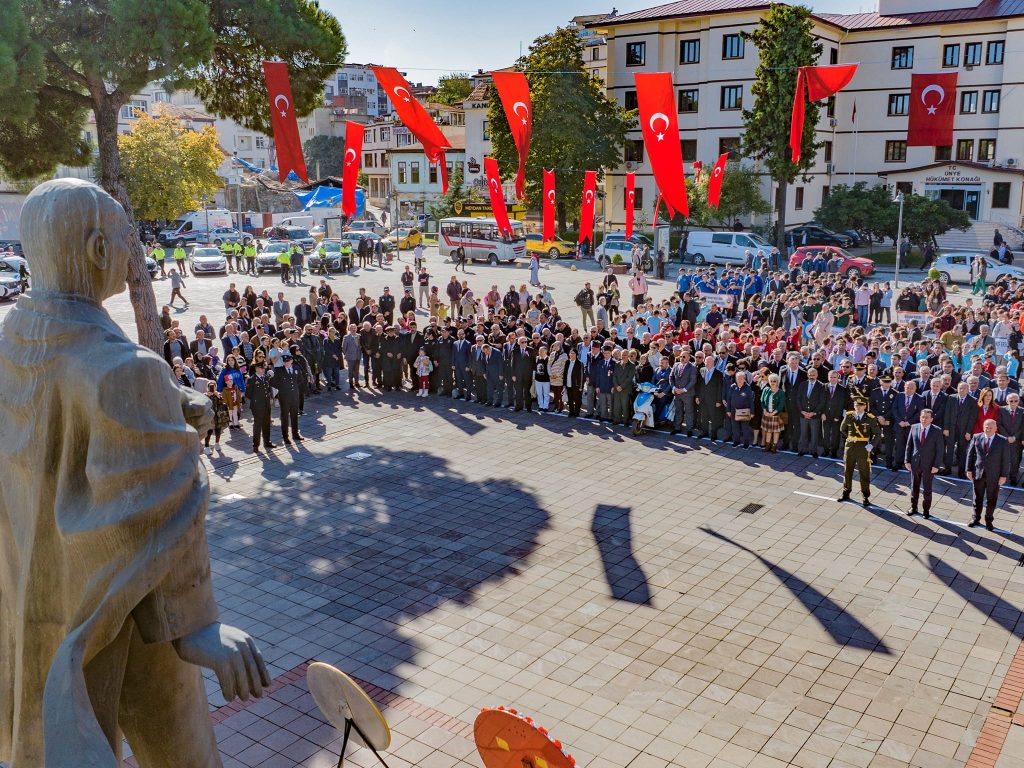 ÜNYE’DE CUMHURİYET BAYRAMI KUTLAMALARI BAŞLADI c1 2