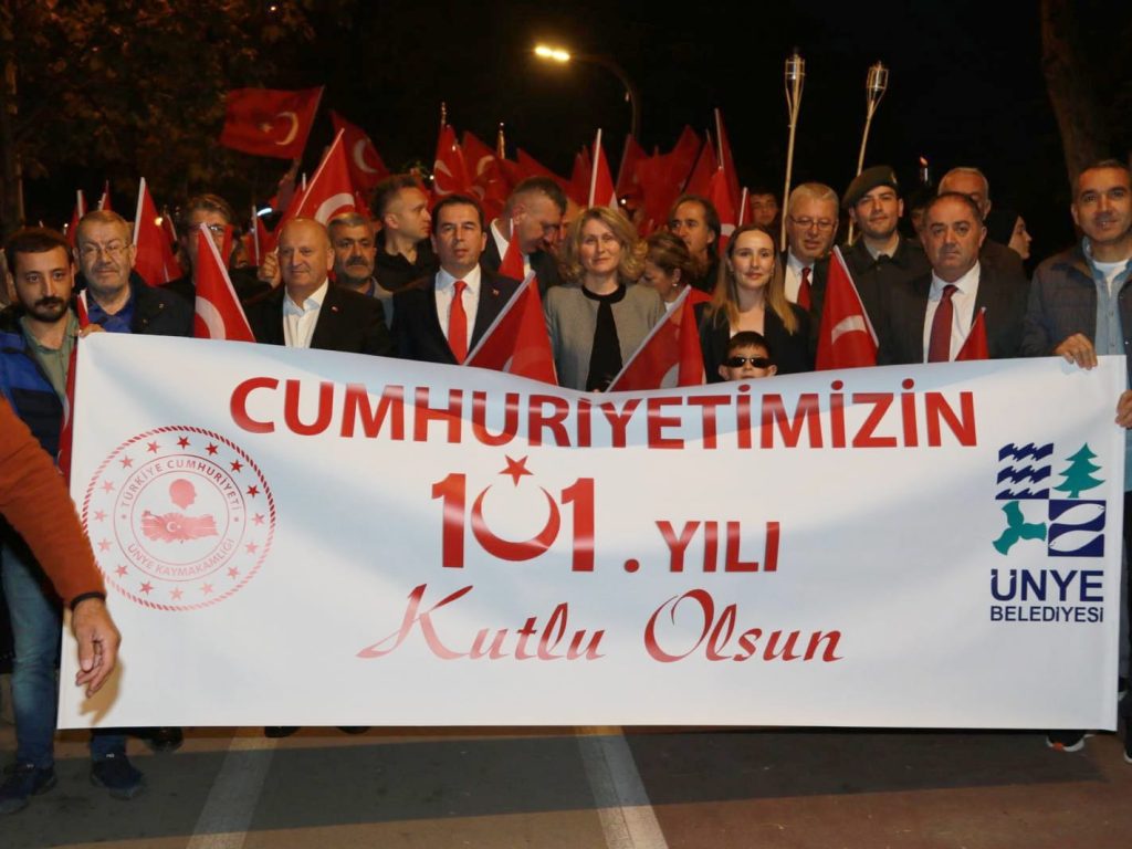 CUMHURİYET 101 YAŞINDA cu5