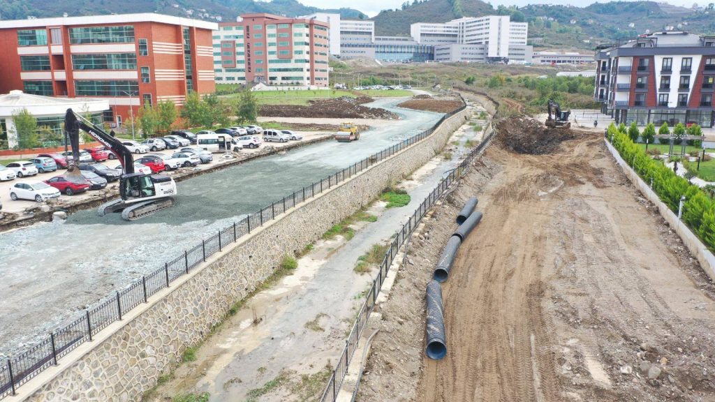 ORDU ŞEHİR HASTANESİNİN YOLUNU BÜYÜKŞEHİR YAPIYOR s 2