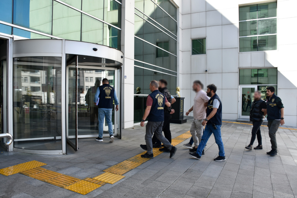 Ordu'da Silahlı Yaralama ve Mala Zarar Verme Olayında 4 Şüpheli Yakalandı t2