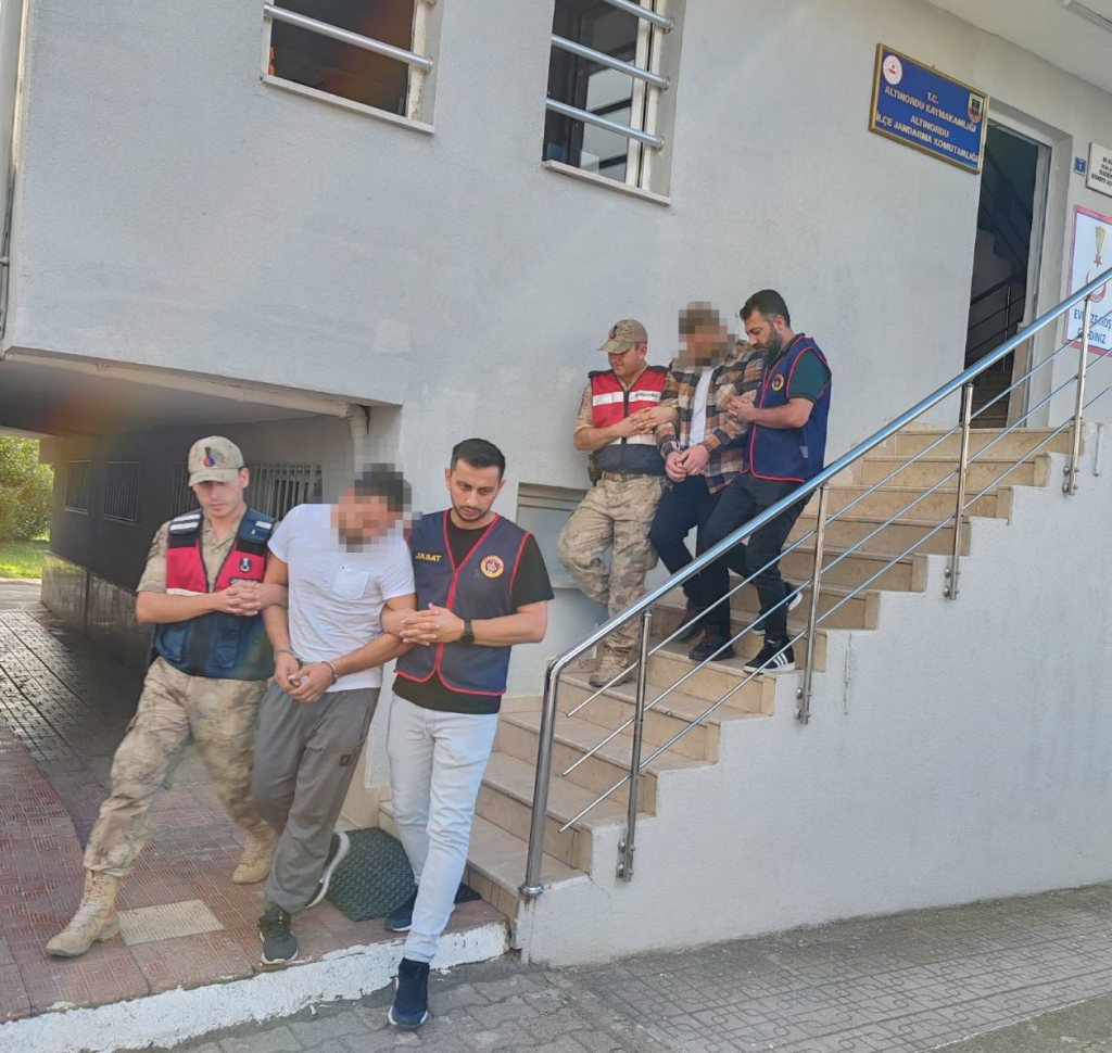 Ordu’da Jandarma, Evden Hırsızlık Olaylarını Aydınlattı: 3 Şüpheli Tutuklandı tu2