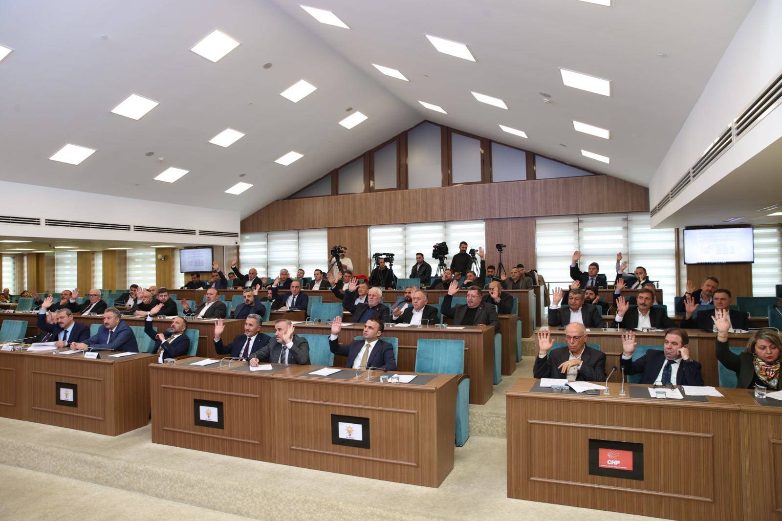 BÜYÜKŞEHİR VE&nbsp;İLÇE BELEDİYELERİNİN BÜTÇELERİ BELLİ OLDU BÜYÜKŞEHRİN BÜTÇESİ 8 MİLYAR