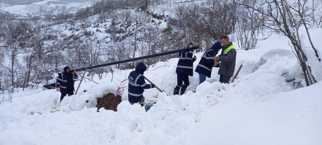 BÜYÜKŞEHİR, KAR KIŞ DURMUYOR BU 2
