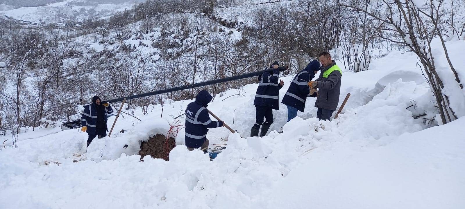 BÜYÜKŞEHİR, KAR KIŞ DURMUYOR İÇME SUYU ARIZALARINA ANINDA MÜDAHALE Ordu’da