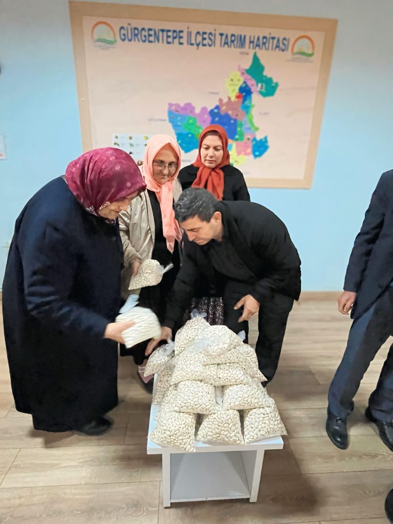 BÜYÜKŞEHİR İLE ÜRETİCİNİN YÜZÜ GÜLÜYOR BU2