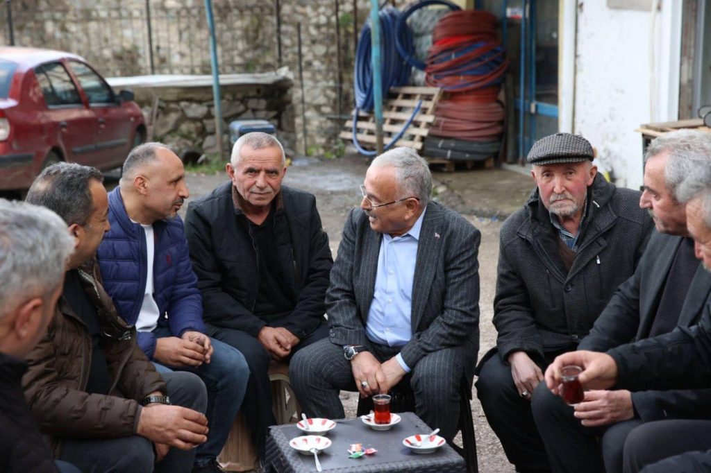 BAŞKAN GÜLER’DEN GÜRGENTEPE VE GÖLKÖY’E ÇIKARMA GO1