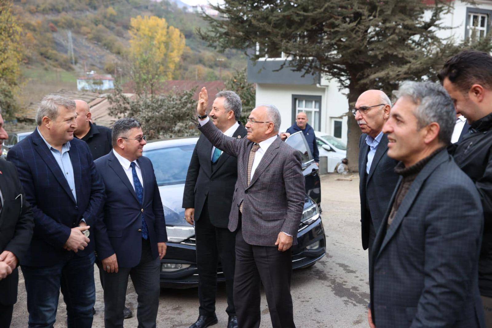BAŞKAN GÜLER’DEN AYBASTI VE KABATAŞ İLÇESİNE ÇIKARMA BAŞKAN GÜLER İLÇELERDE