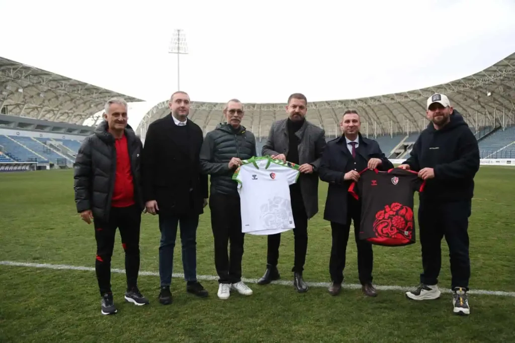 Ünye Kadın Futbol Takımına Ankara’da Hemşehri Desteği IMG 5497