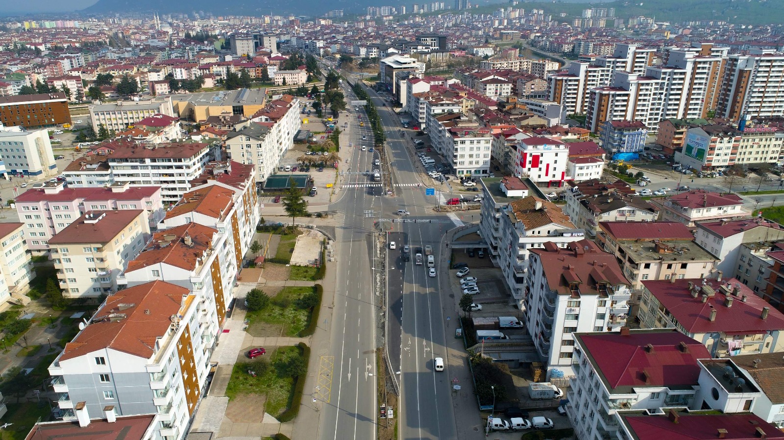ESKİ TİP KAVŞAKLARDAN DİNAMİK KAVŞAKLARA 15 KAVŞAKTA ÇİLE SONA ERDİ
