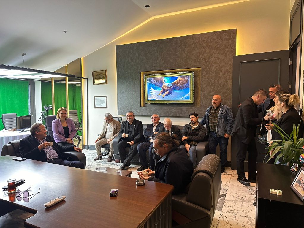 ÜNLÜ BELEDİYE BAŞKANI BEŞİKCİOĞLU BABAOCAĞINDA WhatsApp Image 2024 11 17 at 15.56.54