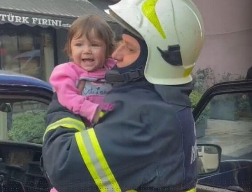 Ordu’da Araçta Mahsur Kalan 1 Yaşındaki Bebek Kurtarıldı WhatsApp Image 2024 11 21 at 14.31.50