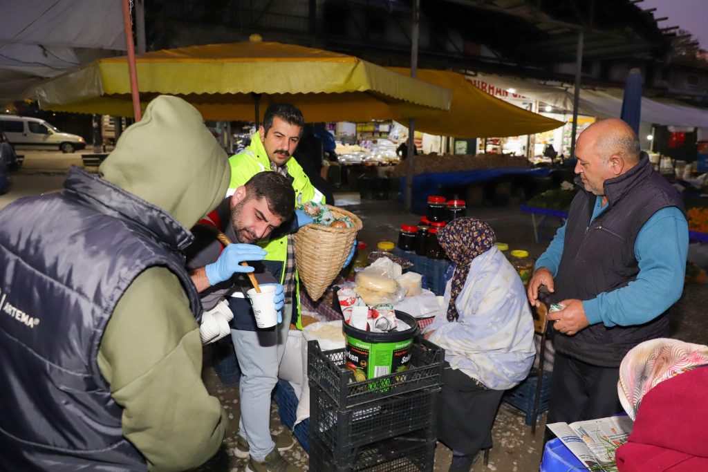 ÇARŞAMBA PAZARI ESNAFININ ÇORBALARI BÜYÜKŞEHİRDEN c1 1