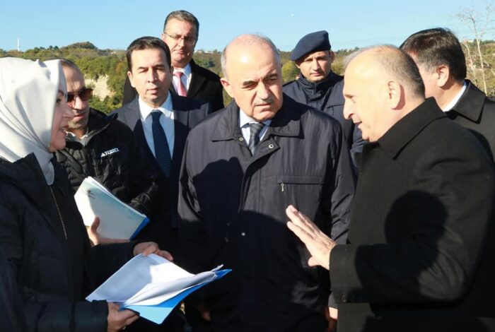 VALİ EROL’DAN KONKASÖR ŞANTİYESİ VE BETON SANTRALİNE ZİYARET e