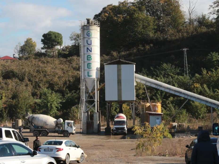 VALİ EROL’DAN KONKASÖR ŞANTİYESİ VE BETON SANTRALİNE ZİYARET e2
