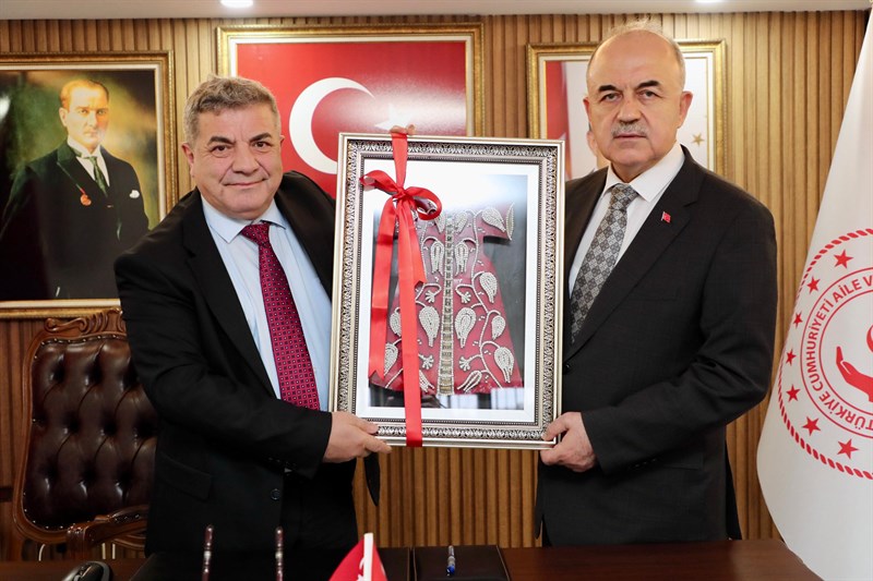 Vali Erol, Eğitim Yatırımlarını İnceledi e4