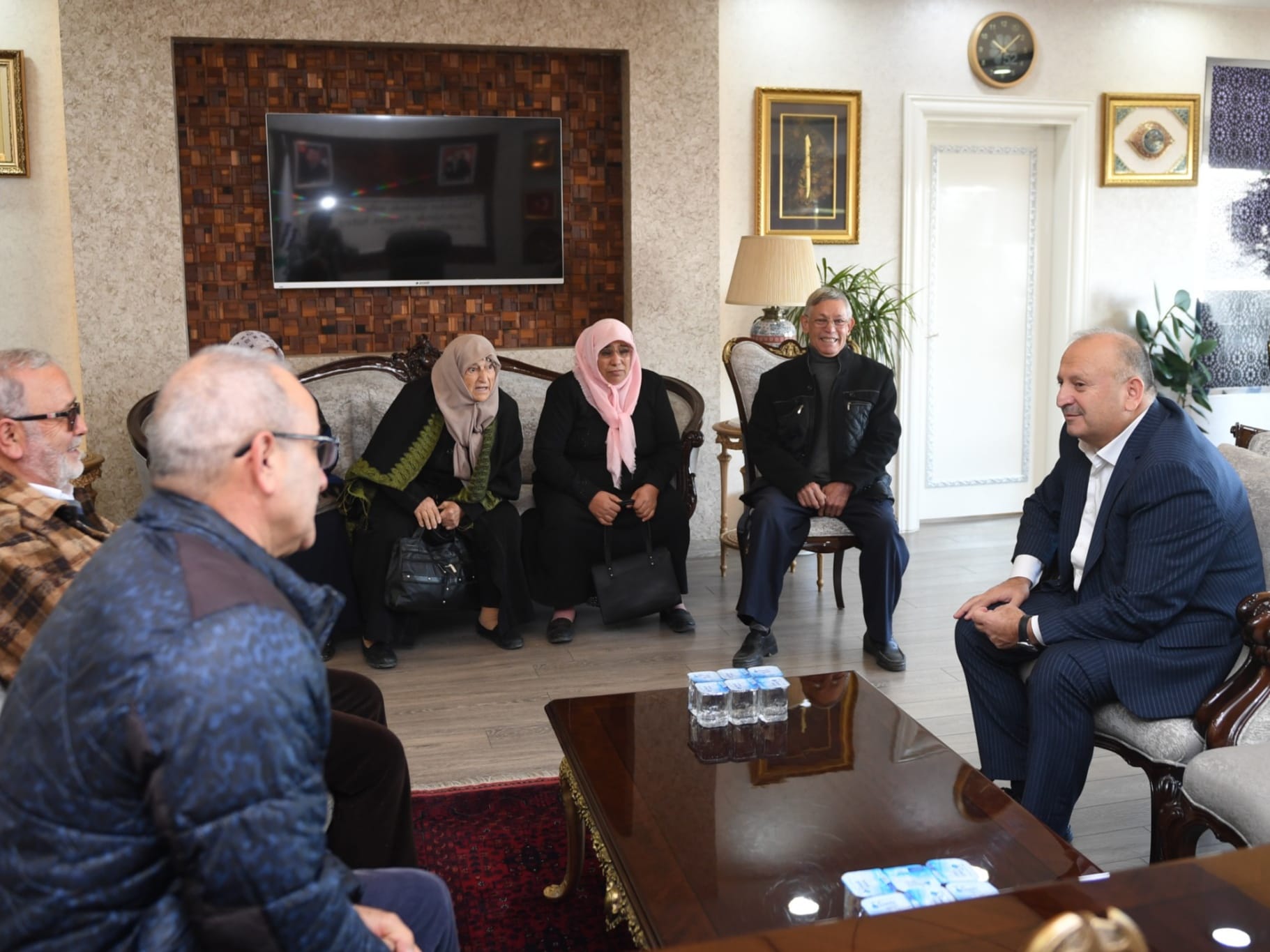 Belediye Başkanı Hüseyin Tavlı halk günü buluşmasında vatandaşlardan gelen talep