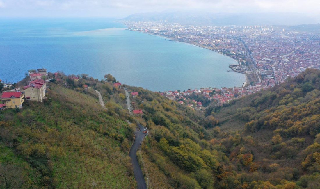 ESKİ BOZTEPE YOLU MODERLEŞİYOR &nbsp; 4 KM’LİK YOL ASFALT KONFORU