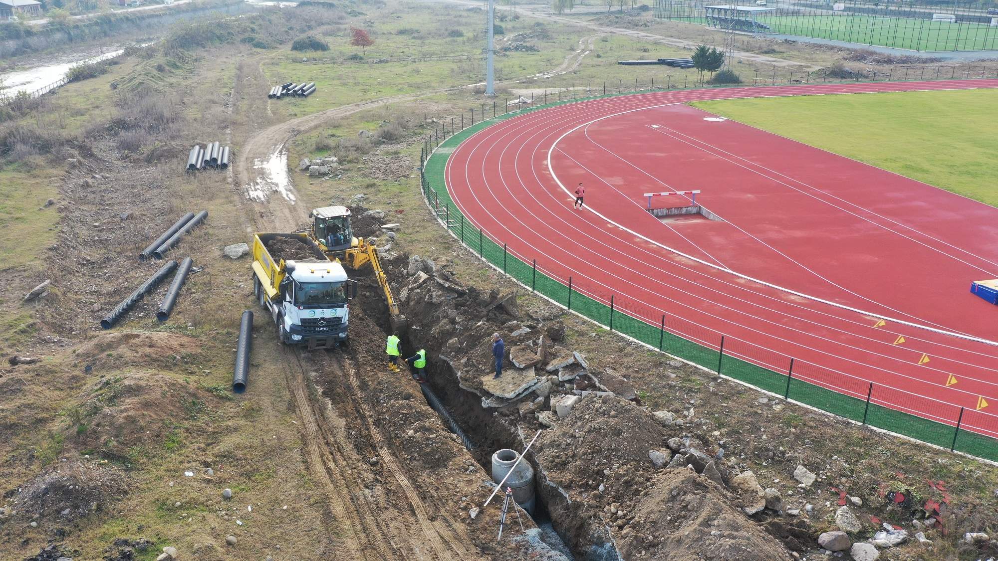 ESKİPAZAR SPOR TESİSLERİNİN ALT YAPISI BÜYÜKŞEHRE EMANET E
