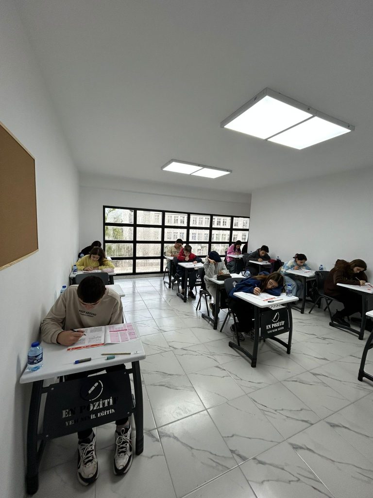 “EN”lerin Buluştuğu Büyük Deneme Sınavı Gerçekleşti WhatsApp Image 2024 12 01 at 16.20.31 1