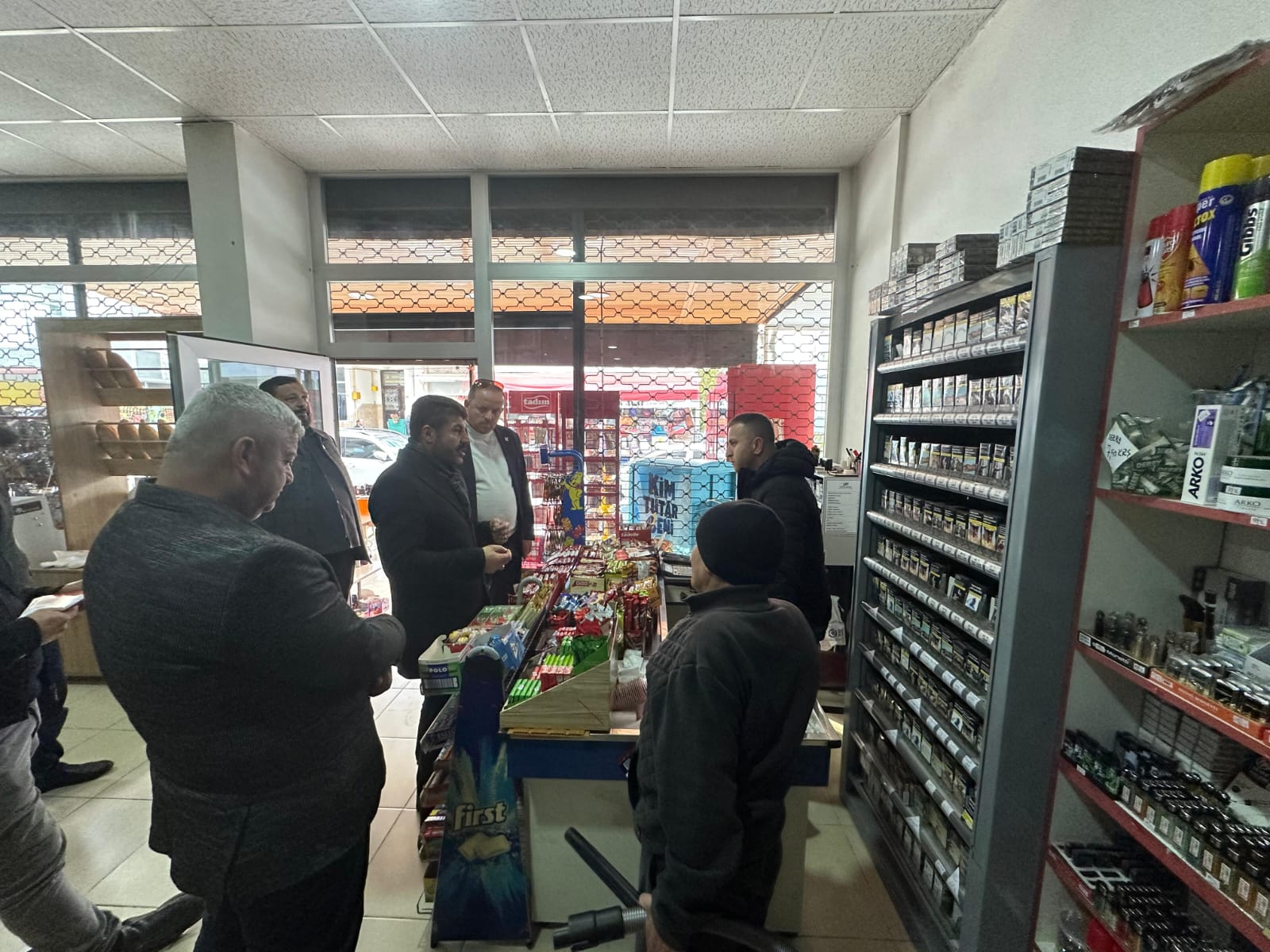 Yeniden Refah Partisi Ünye İlçe Başkanı Mehmet Üstündağ, Esnaf ve Vatandaşlarla Buluştu WhatsApp Image 2024 12 08 at 13.10.34 1