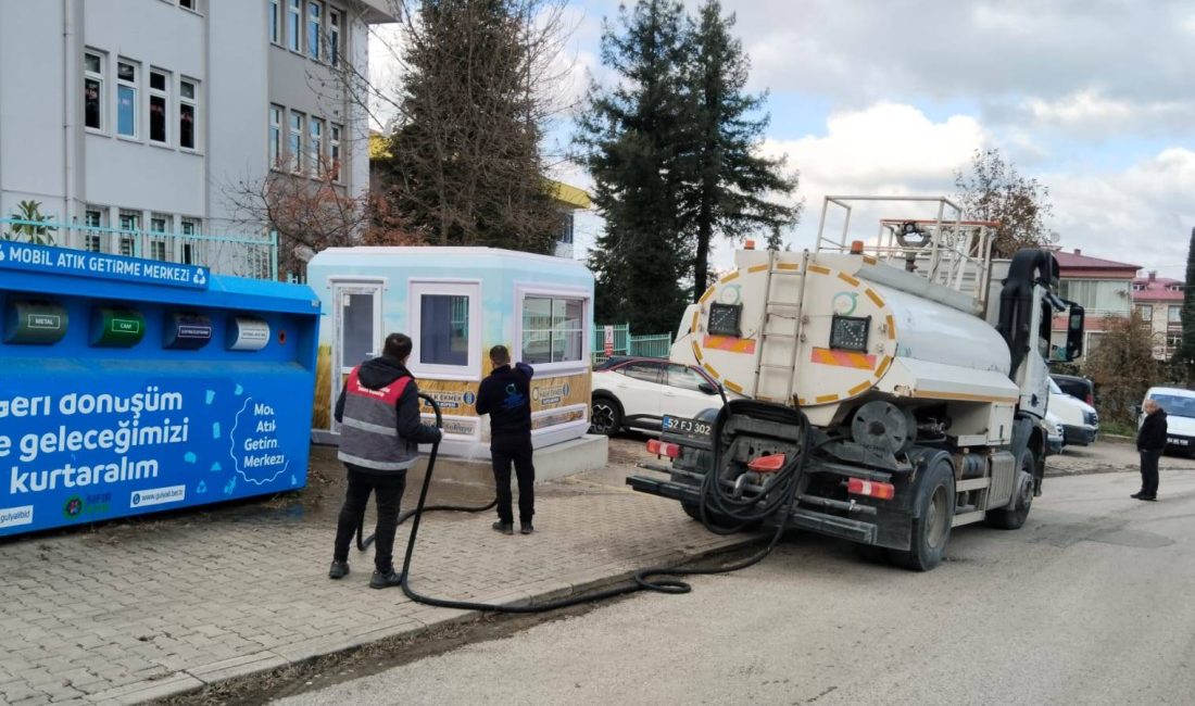 ORDU PIRIL PIRIL Ordu Büyükşehir Belediyesi, kent genelinde yıkama çalışması