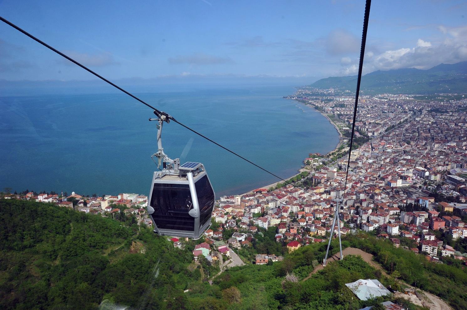 Ordu’nun Altınordu ilçesinde bulunan Boztepe’ye çıkan teleferik, 9 günlük planlı