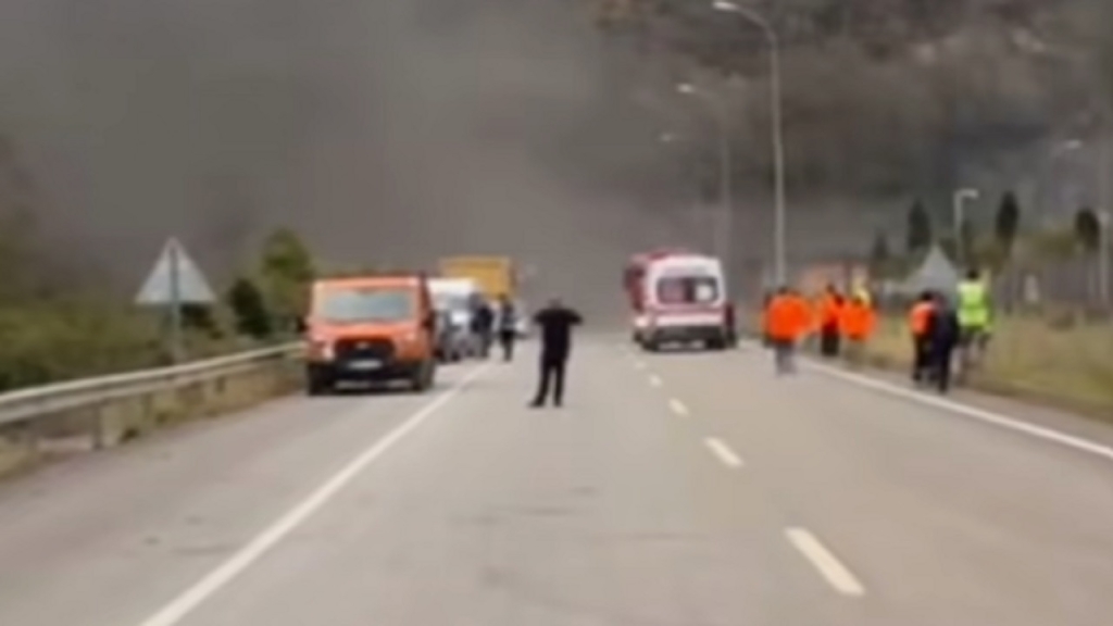 Ünye Yunus Emre Tüneli’nde Yangın: Trafik Akışı Aksadı tu