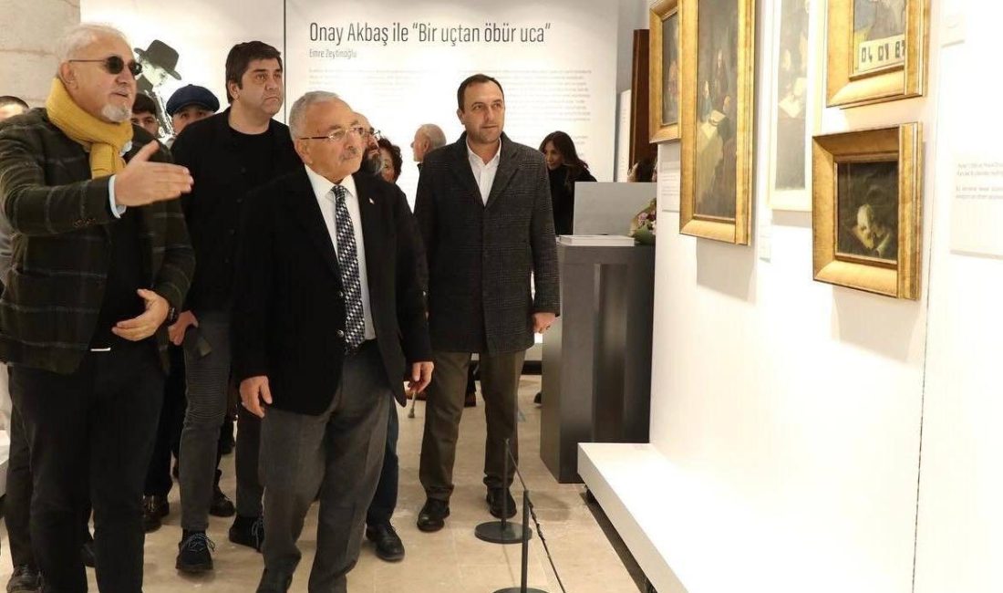 Ressam Onay Akbaş’ın eserleri, Ordu Büyükşehir Belediyesi tarafından hazırlanan sergi