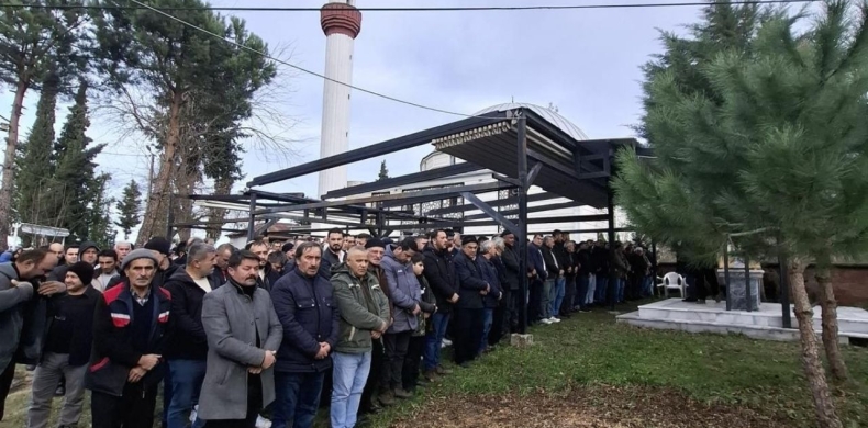 Ünye’de Yaşanan Olayın Ardından Hayatını Kaybeden Genç Son Yolculuğuna Uğurlandı unye gundem 30