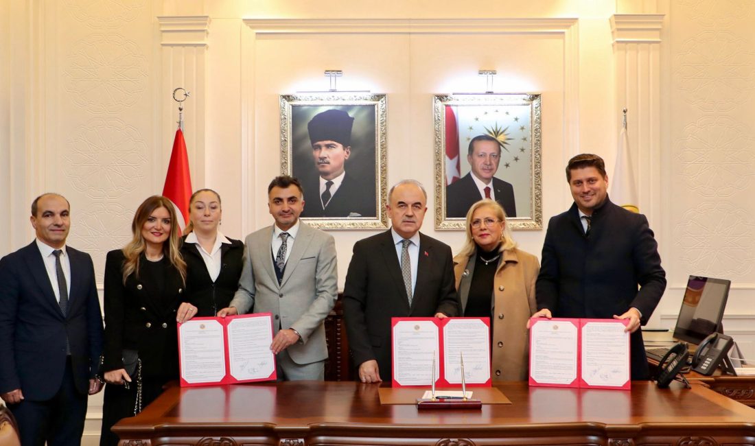 Hayırsever Altunel Ailesinden Eğitime Destek
