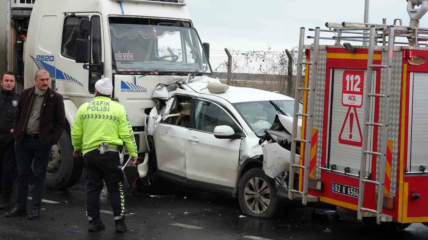 Ordu’da Zincirleme Trafik Kazası: 6 Yaralı unye kaza