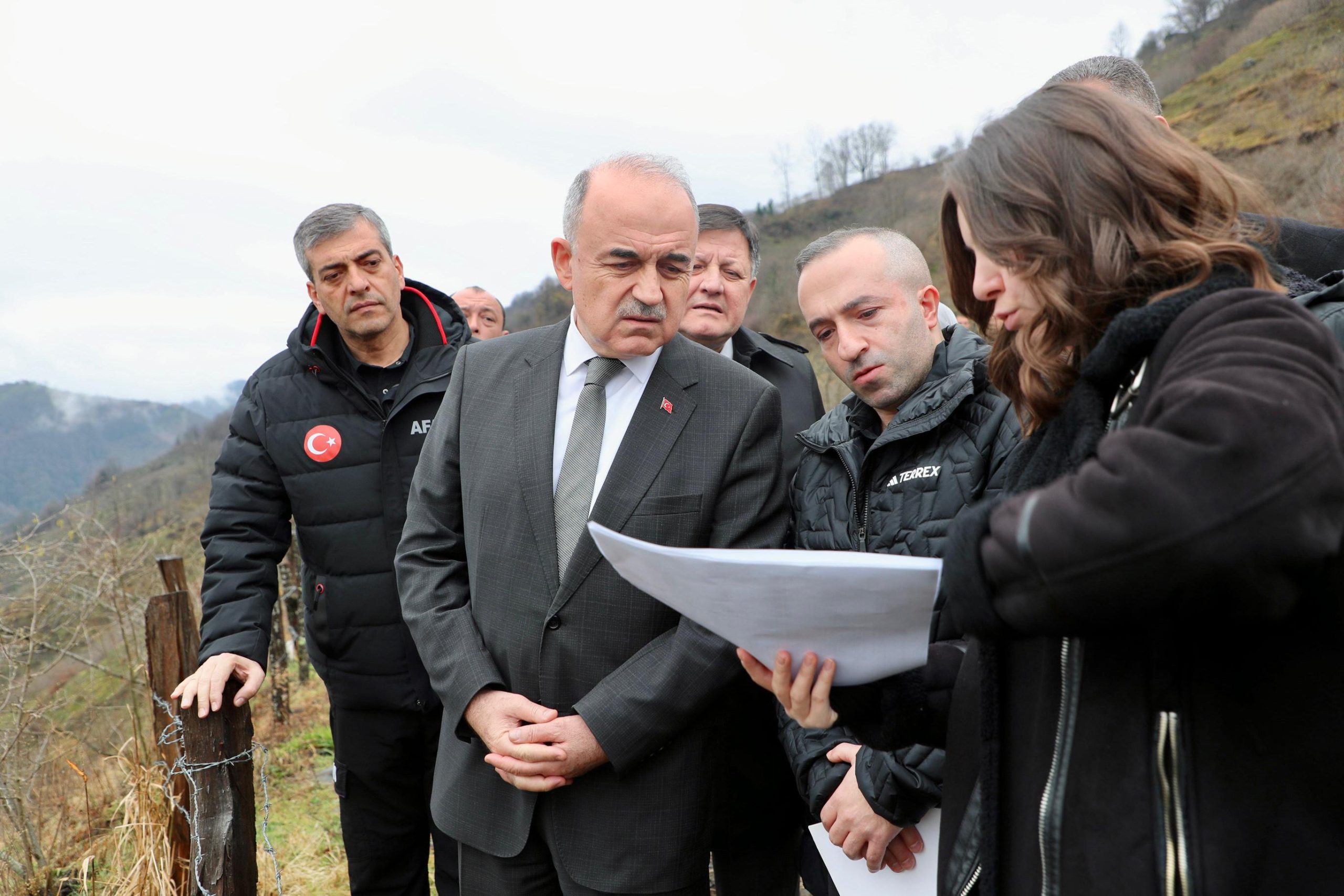 Vali Erol, ÇED Başvurusunu Arazi Üzerinde Değerlendirdi vali ce scaled
