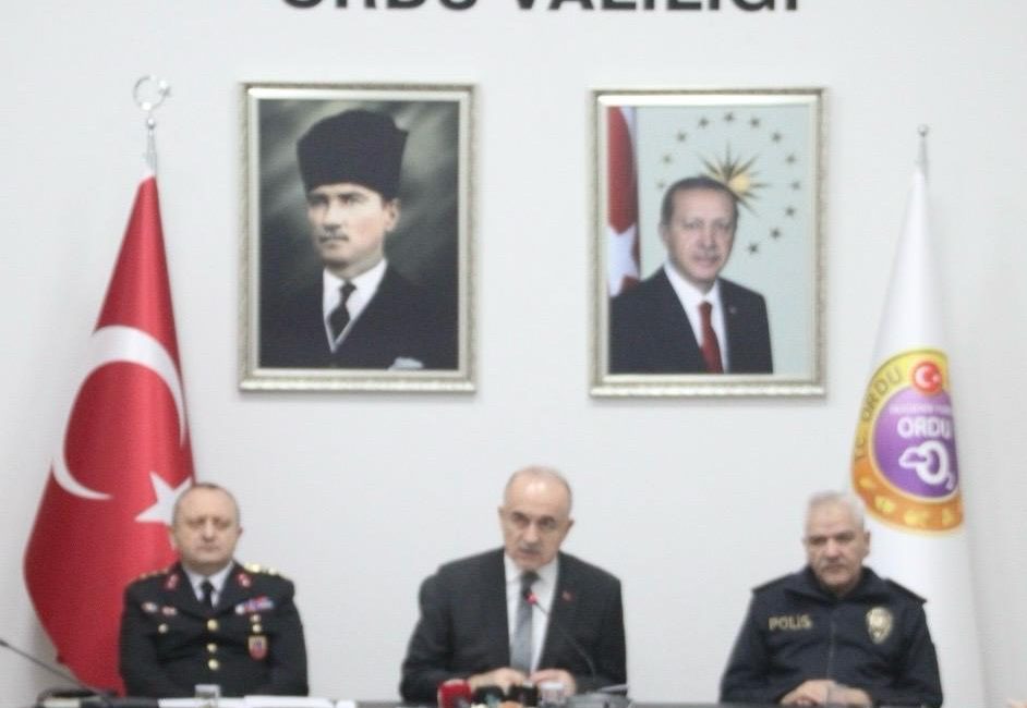 Vali Erol, 2024 Yılının Güvenlik ve Asayiş Değerlendirmesini Yaptı