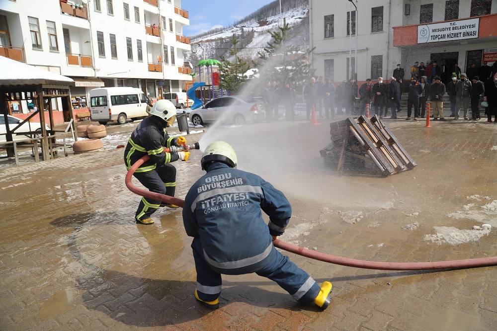 GÖNÜLLÜ İTFAİYE İSTASYONLARI ARTIYOR GONULLU ITFAIYE
