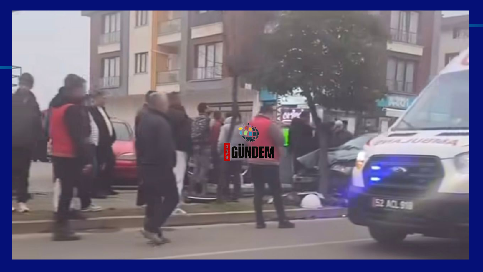 Lacivert Sade Sirket Facebook Kapak Fotografi