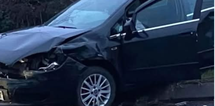 Ünye’de Trafik Kazası: Orta Refüje Çarpan Araç Maddi Hasar Aldı fatsa motor kaza 1