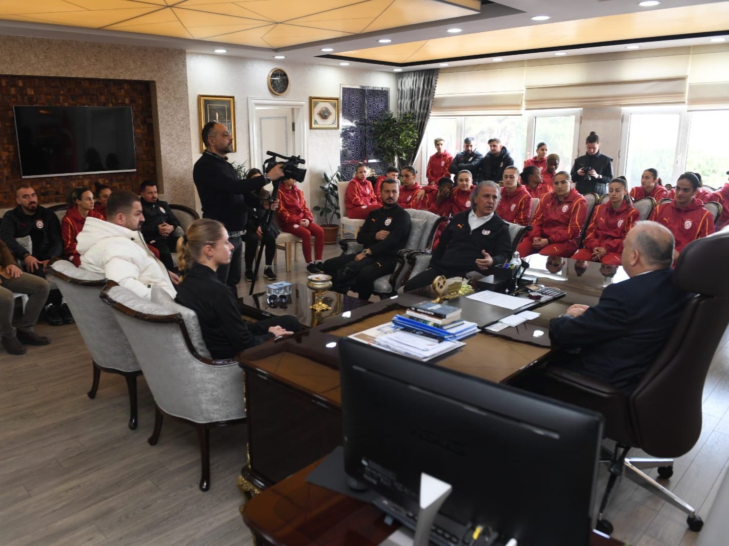 Ünye Kadın Futbol Kulübü, Galatasaray Kadın Futbol Takımı’nı Ağırlıyor! galatasaray2