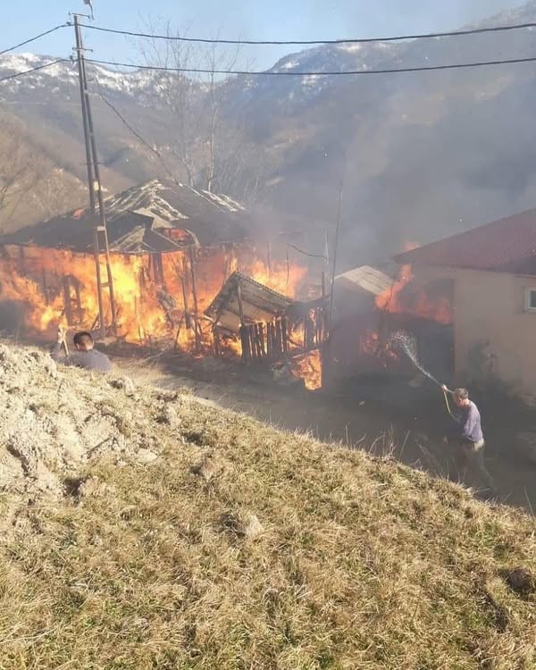 Bir Ev Kül Oldu! giresun ev yangin
