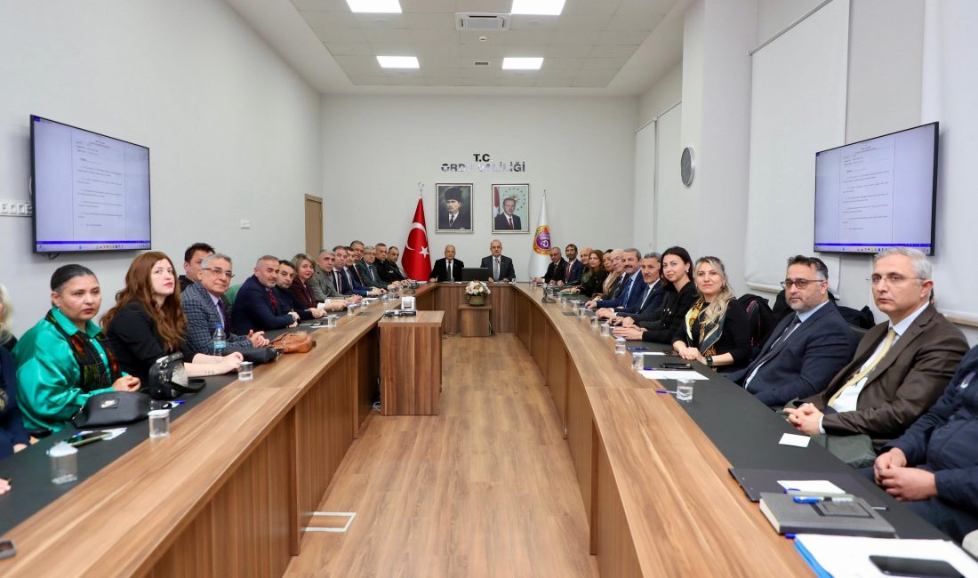 İl Hayvanları Koruma Kurulu Toplantısı, Vali Erol’un Başkanlığında Yapıldı