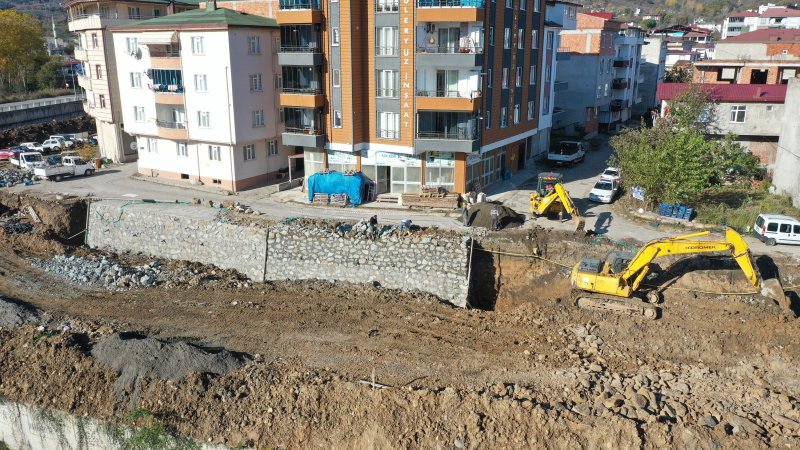ORDU’DA TAŞ DUVARLARLA YOLLARIN ÖMRÜ UZUYOR