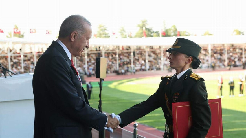Mustafa Kemal’in Askerleriyiz, Diyen Akkuşlu Teğmen’den İhraç Talebine Savunma! tegmen