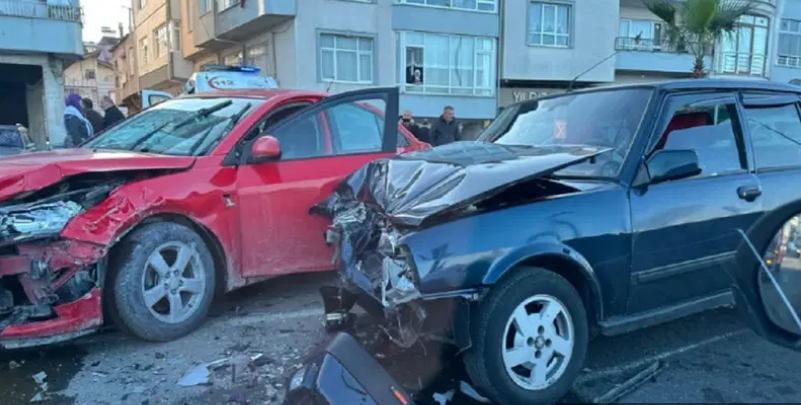 Ünye’de Trafik Kazası: 3 Kişi Yaralandı